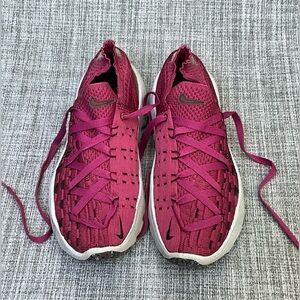 Nike Space Hippie 04 Sweet Beet Women’s Sneakers